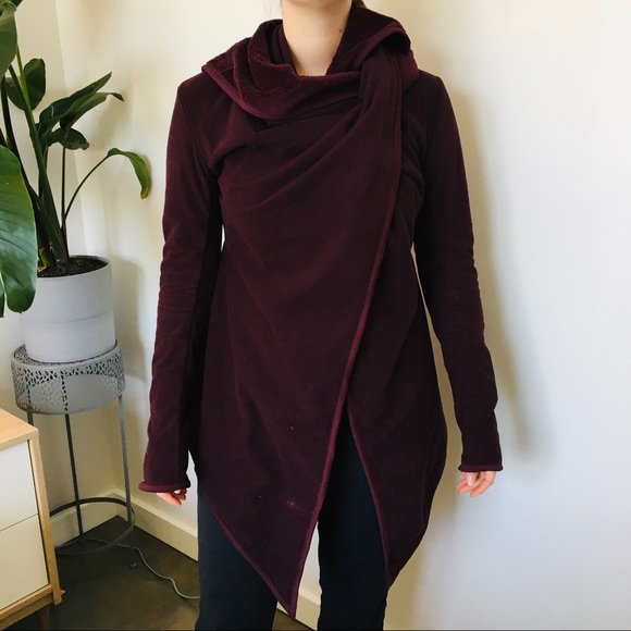 Lululemon Presence of Mind Wrap in Bordeaux - Picture 3 of 12